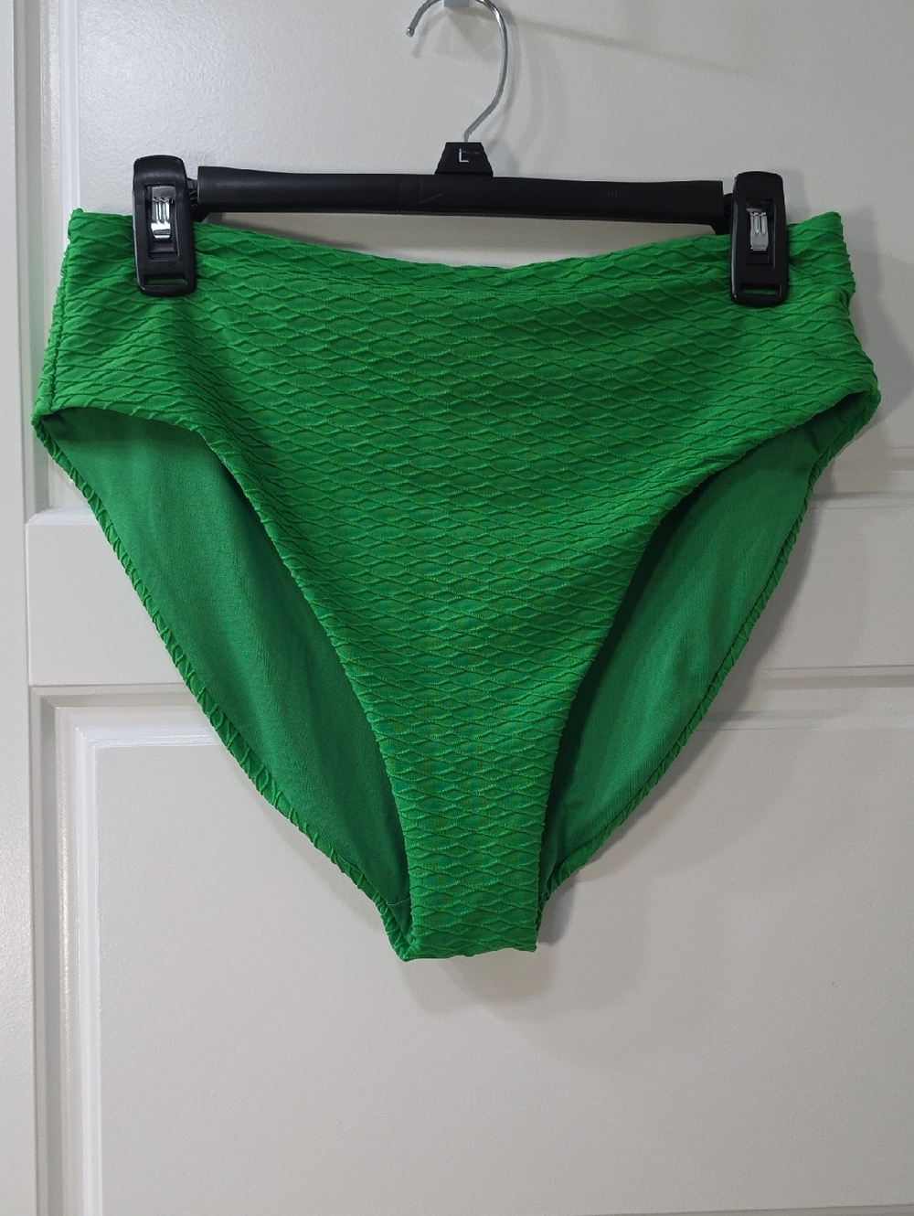 Victoria's Secret Bright Green Textured Bikini Bottom - Large
